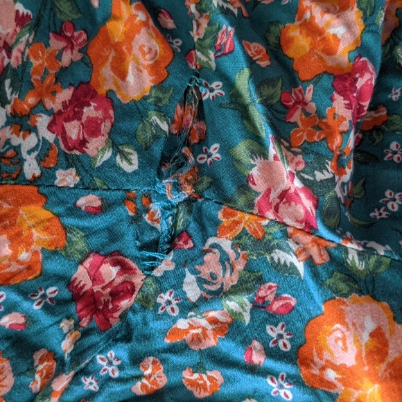 Boho Relove:Β Tulle & Batiste Jamawar Folktown Print Midi - Picture 8 of 9